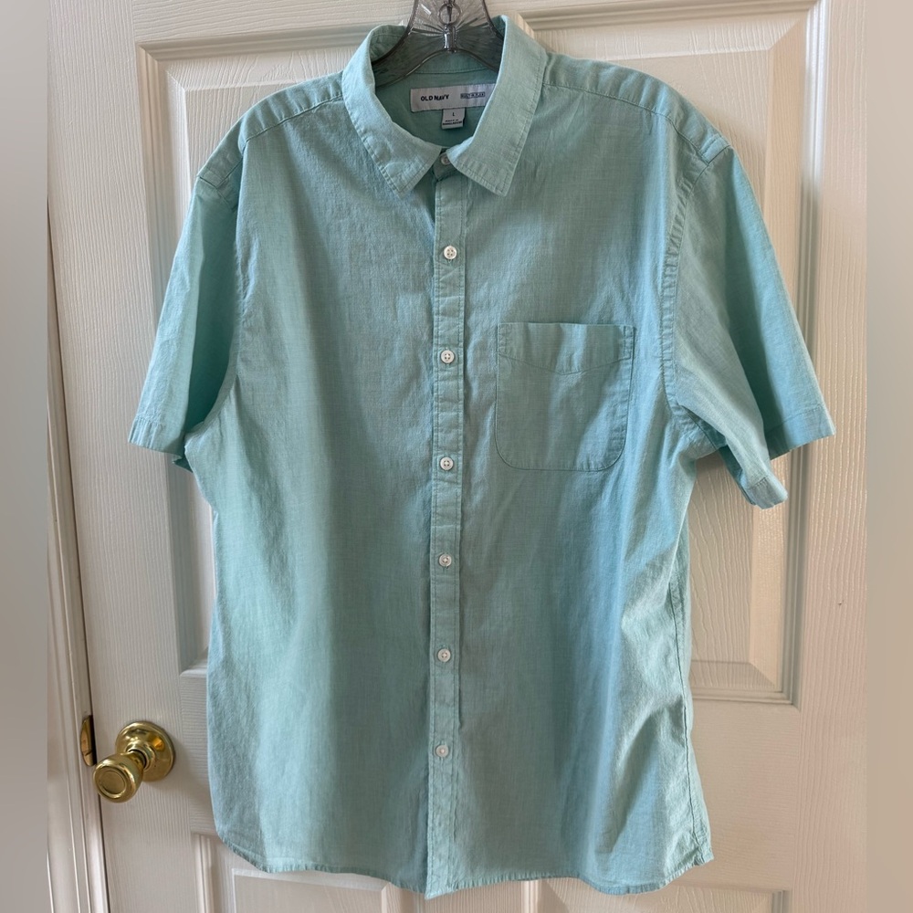 Old Navy Men's Built-In-Flex Button Down Shirt - L